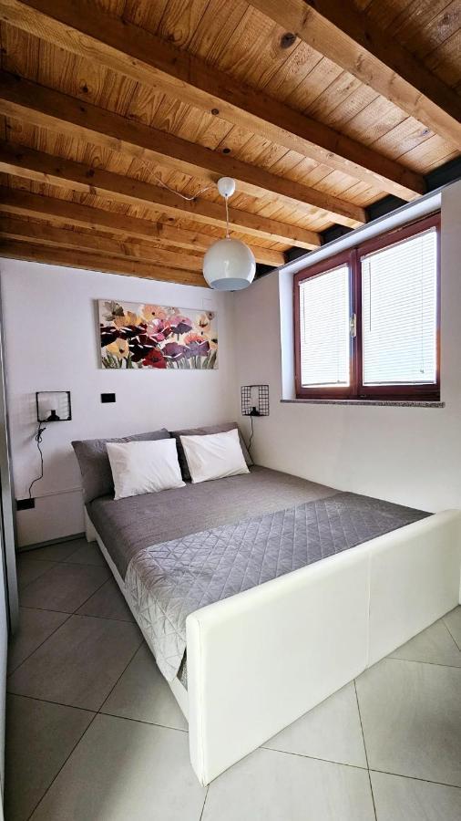 Appartement Apartman Tera à Dobreć Extérieur photo